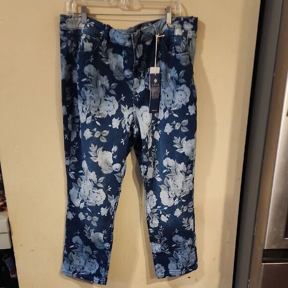 Laurie Felt Denim with Floral Design - Picture 1 of 4